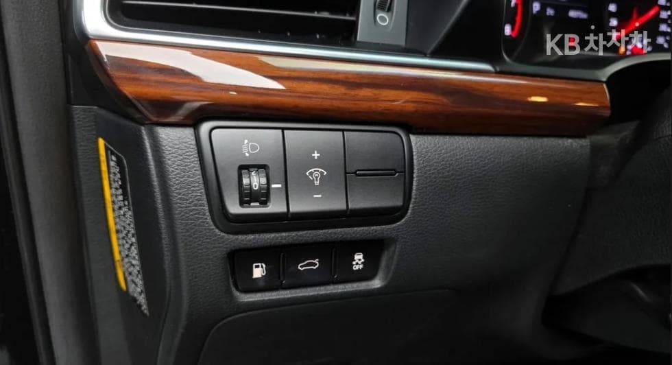 Kia All New K72.4 GDI Prestige - 16