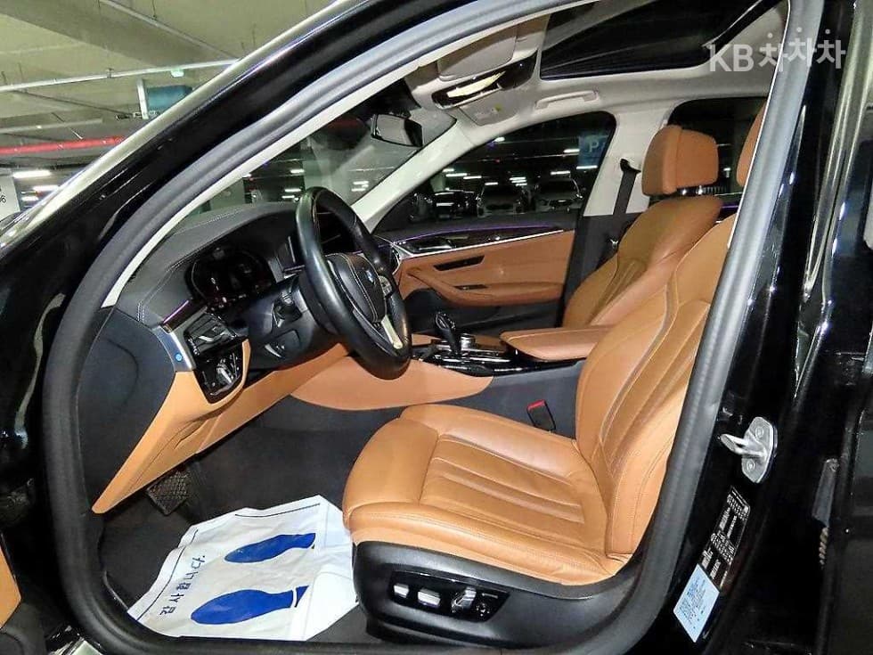 BMW 올Нов5 Серия (G30)520i Luxury - 12