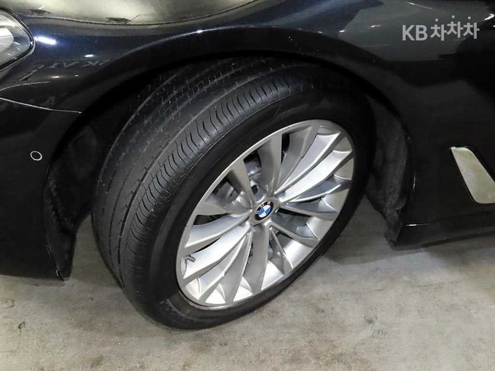BMW 올Нов5 Серия (G30)520i Luxury - 20