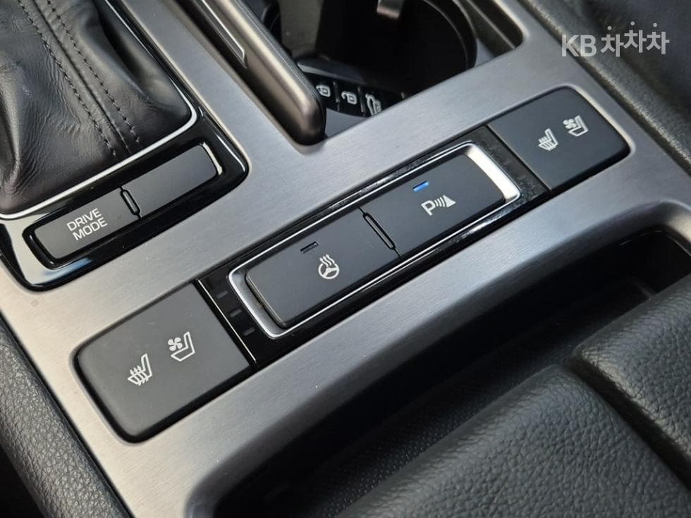 Hyundai GenesisDHG330 Modern AWD Standard - 18
