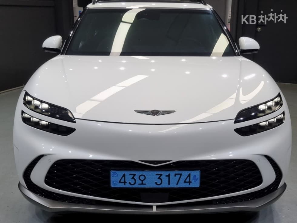 Дженезис GV60Стандартен 2WD Стандартен - 2