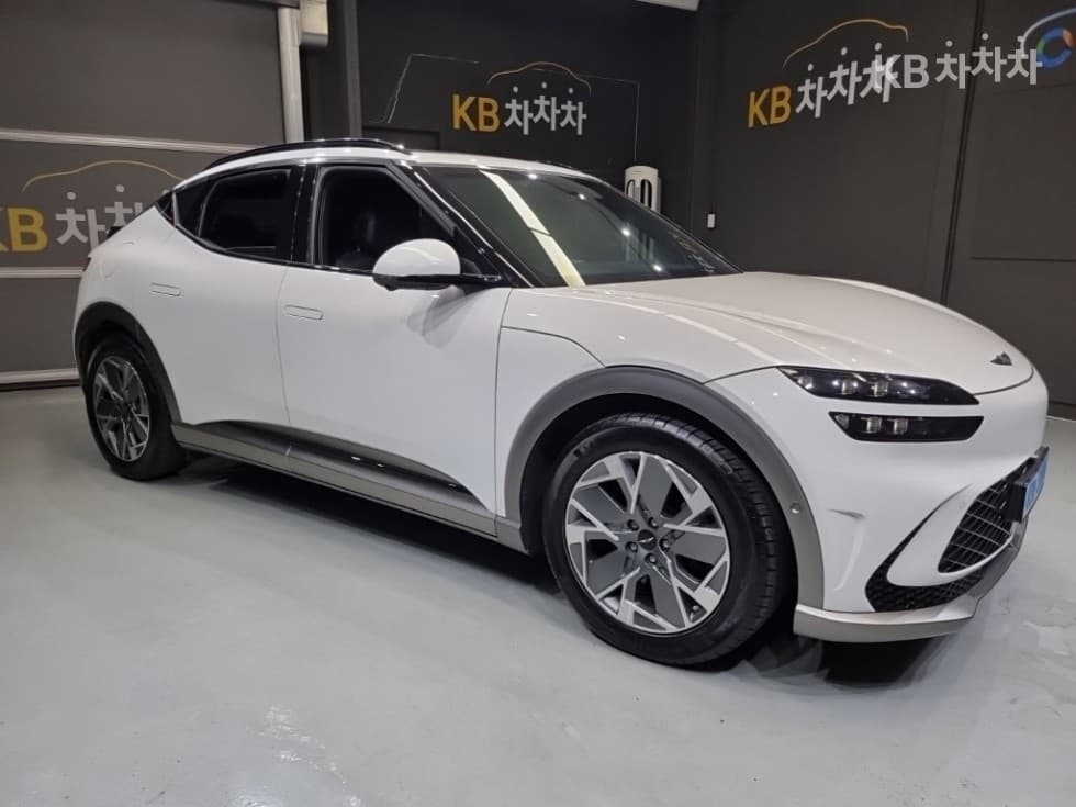 Дженезис GV60Стандартен 2WD Стандартен - 5