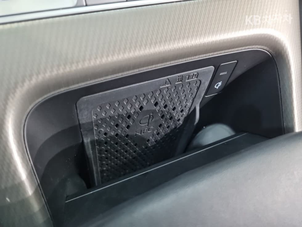 Дженезис GV60Стандартен 2WD Стандартен - 25