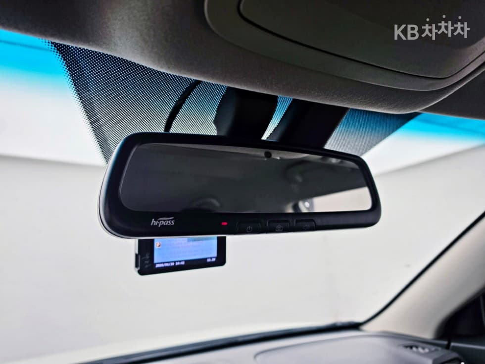 КейДжи Мобилити Very New (фацелит/обновяване) ТиволиБензин V3 2WD Стандартен - 16