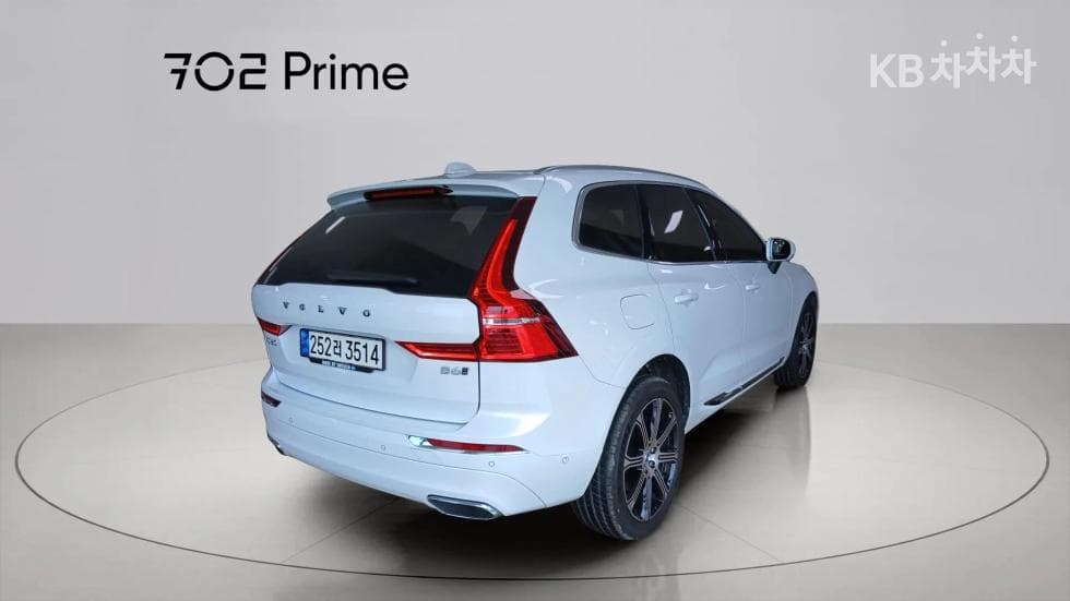Volvo XC60 Второ поколениеB6 Inscription - 2