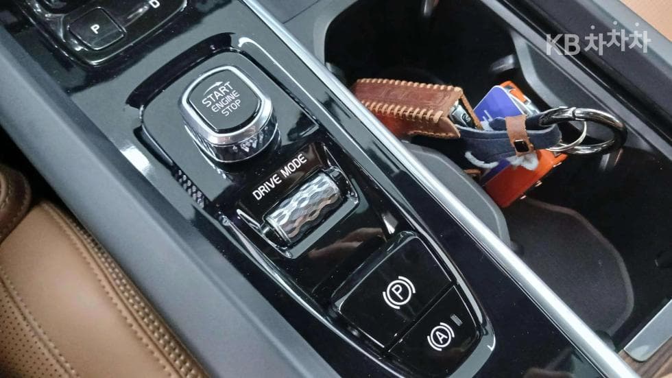Volvo XC60 Второ поколениеB6 Inscription - 12