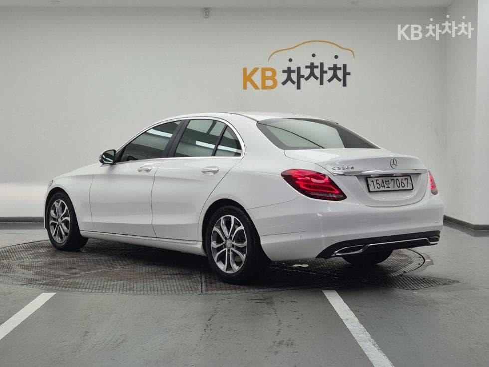 Mercedes-Benz The New (фейслифт) C-КласC220 d - 3