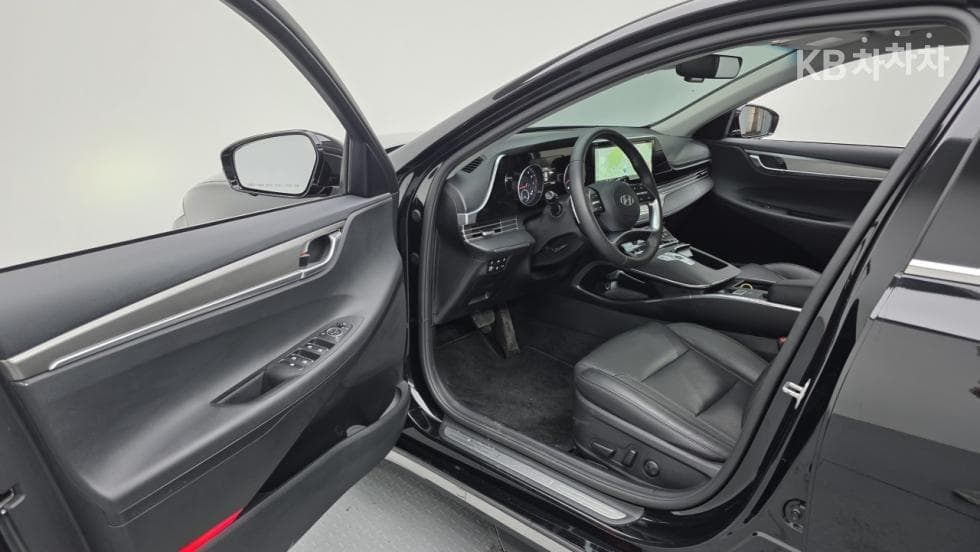 Хюндай The New (фейслифт) Grandeur (Azera)2.5 Premium - 19