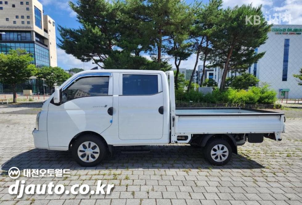 Хюндай Porter 2Удължено междуосие Двойна Кабина LPG Premium - 3