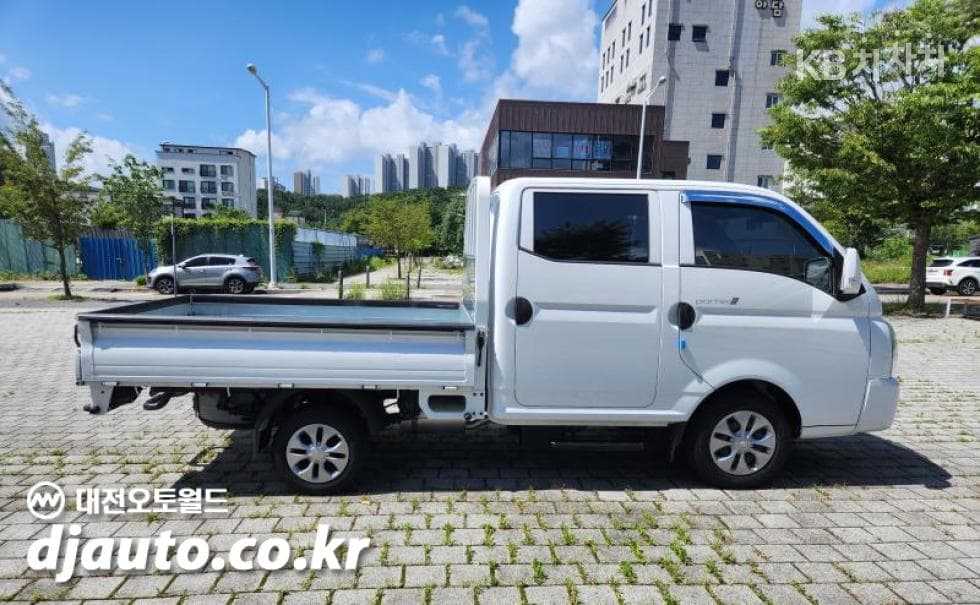 Хюндай Porter 2Удължено междуосие Двойна Кабина LPG Premium - 7