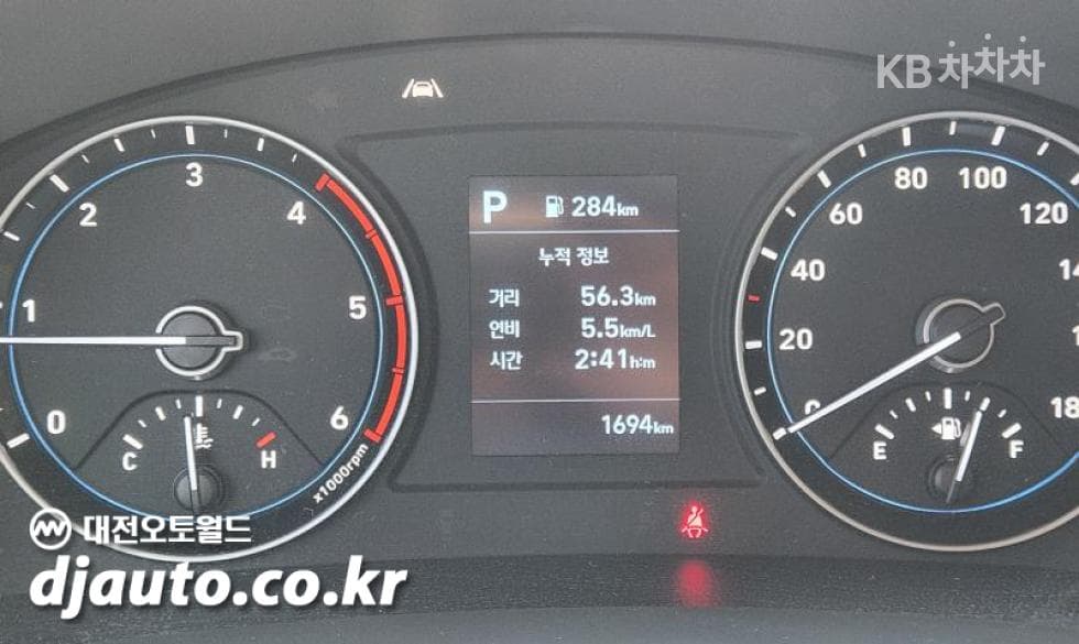 Хюндай Porter 2Удължено междуосие Двойна Кабина LPG Premium - 19