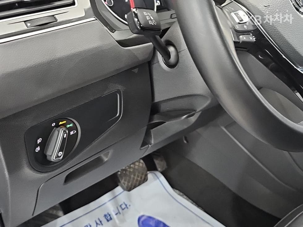 Volkswagen The New (фейслифт) Tiguan2.0 Турбо Дизел Инжекция Premium - 16