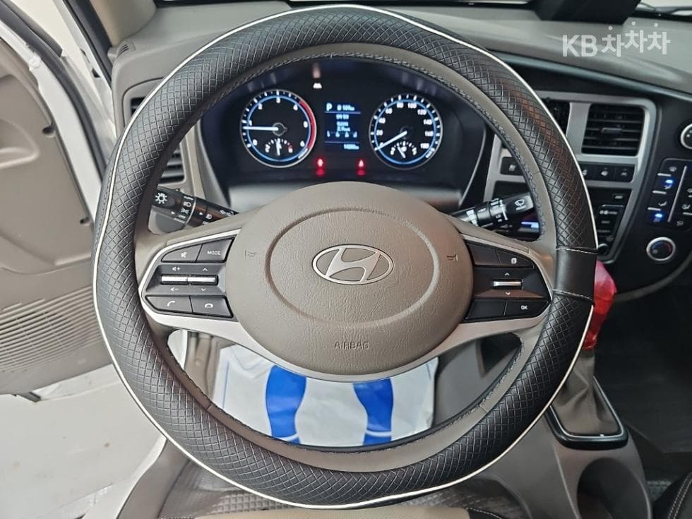 Hyundai Porter 2LPG 하이Box Truck Extra Long Super Cab Smart - 9