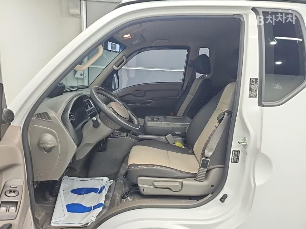 Hyundai Porter 2LPG 하이Box Truck Extra Long Super Cab Smart - 11