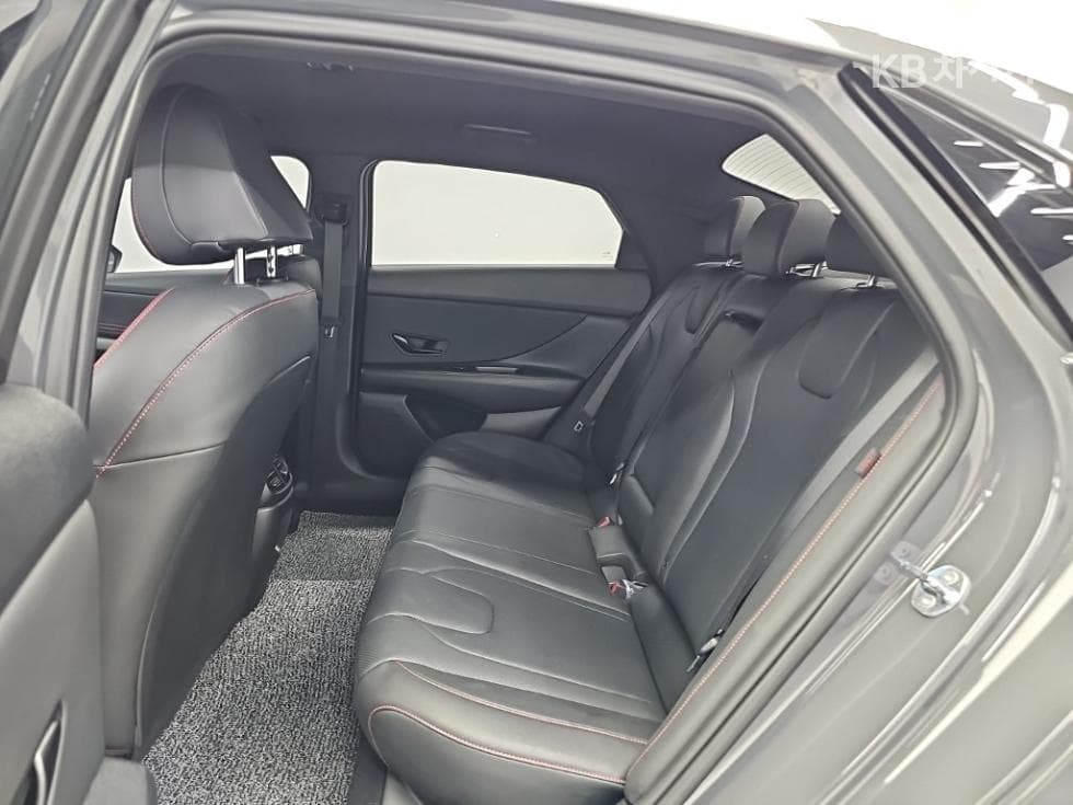 Хюндай The New (фейслифт) Avante (Elantra) N Line (CN7)1.6 Бензин Inspiration - 12