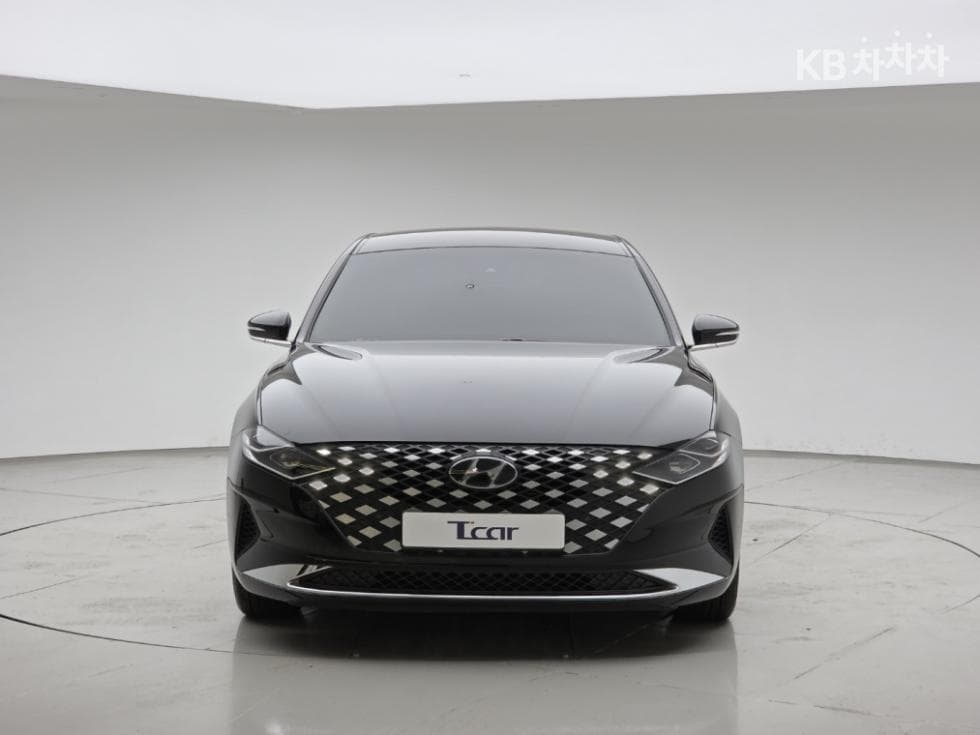 Hyundai The New (facelift) Grandeur (Azera)2.5 Premium - 2