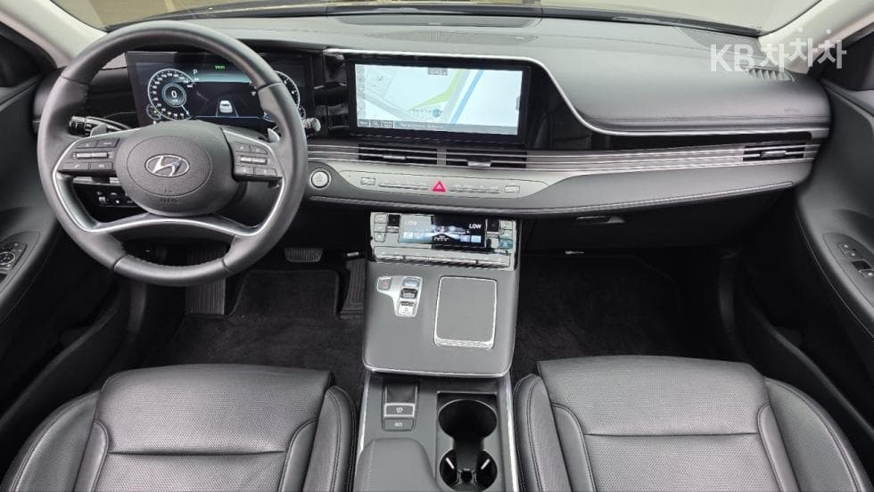 Hyundai The New (facelift) Grandeur (Azera)2.5 Premium - 8