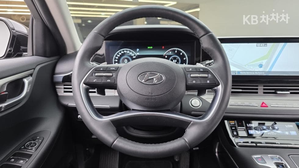 Hyundai The New (facelift) Grandeur (Azera)2.5 Premium - 9