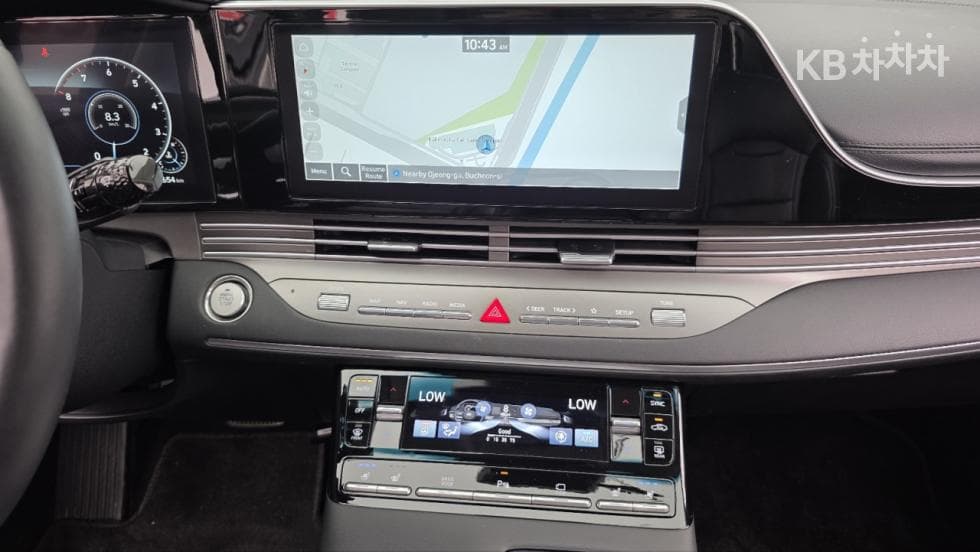 Hyundai The New (facelift) Grandeur (Azera)2.5 Premium - 10