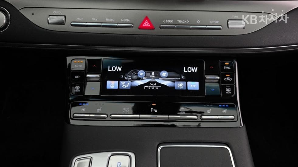 Hyundai The New (facelift) Grandeur (Azera)2.5 Premium - 11