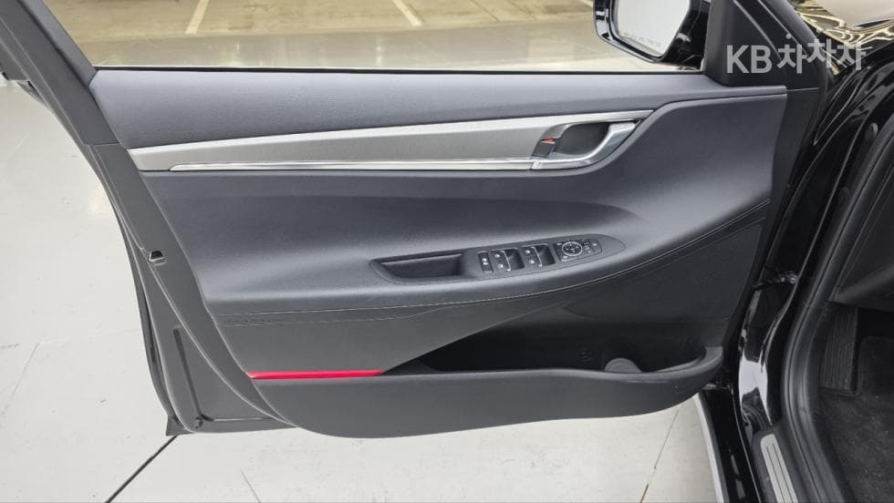 Hyundai The New (facelift) Grandeur (Azera)2.5 Premium - 16