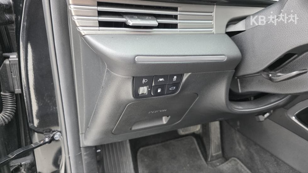 Hyundai The New (facelift) Grandeur (Azera)2.5 Premium - 20