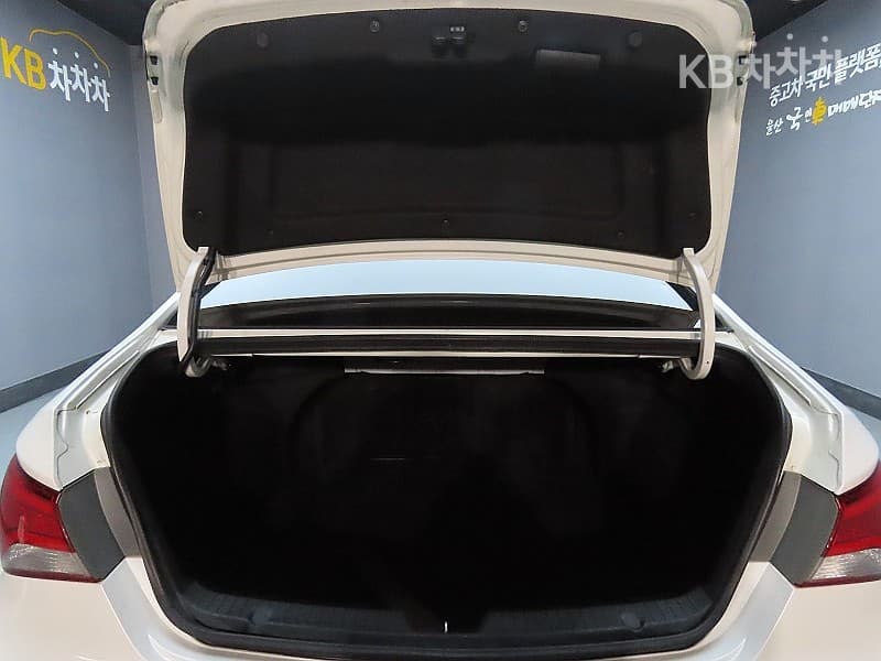 Hyundai Sonata 더 브릴리언트Turbo GDI Modern - 19