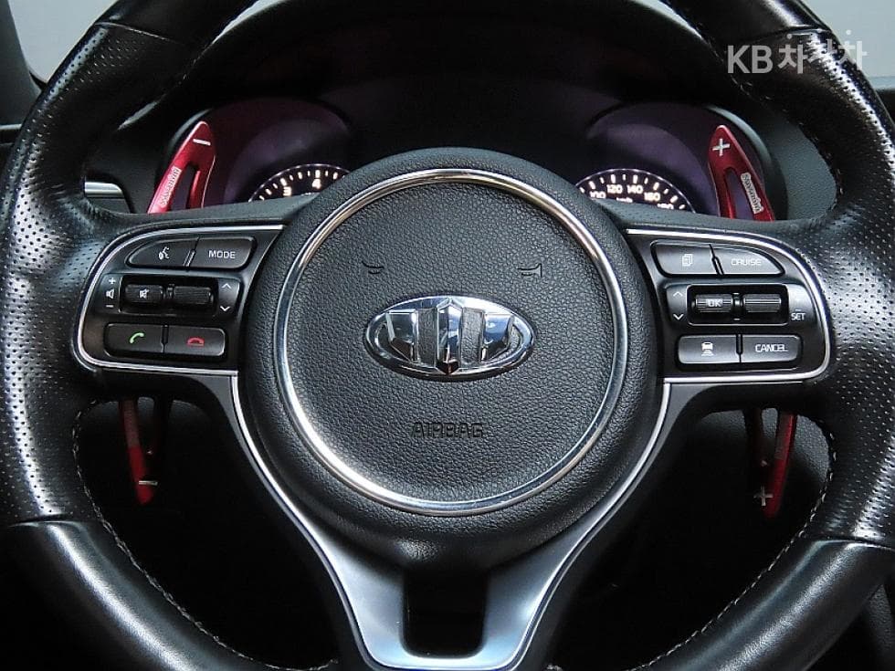 Kia K5 Second generation2.0 Gasoline SX Signature - 17
