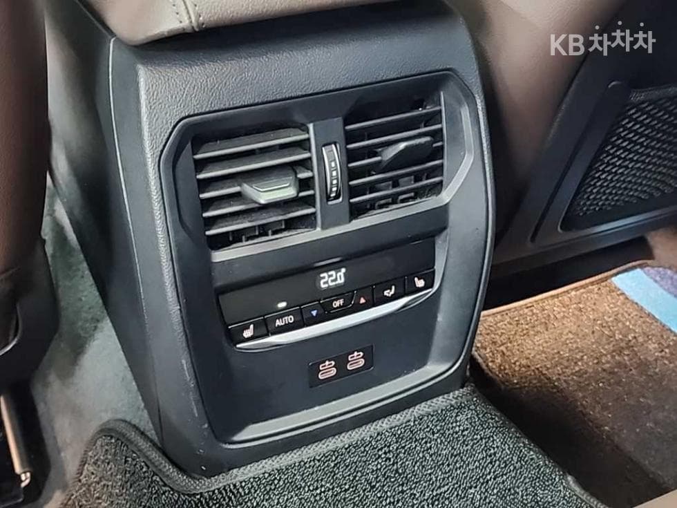 BMW 4시리즈 (G22)420i Gran Coupe M Sport Performance Package - 13