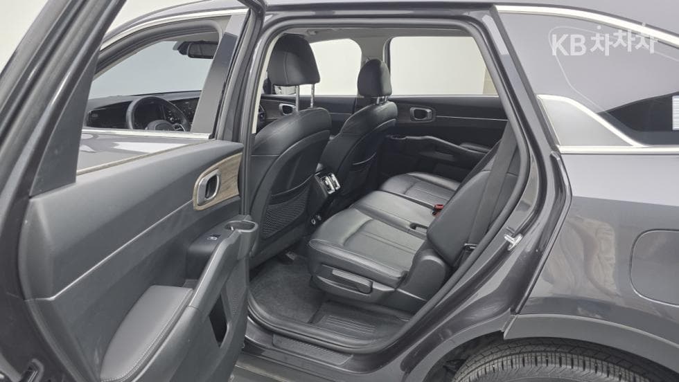 Киа Sorento 4-то поколение2.2 Дизел 2WD Тренди - 13
