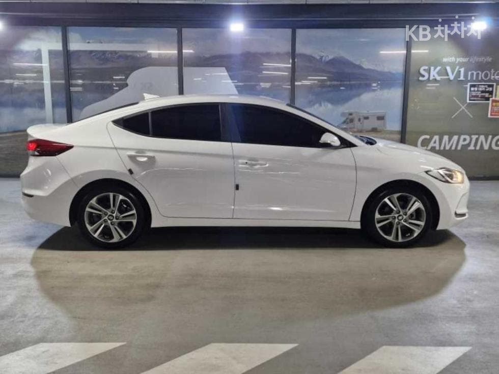 Хюндай Avante (Elantra)AD1.6 GDi Value Plus - 3