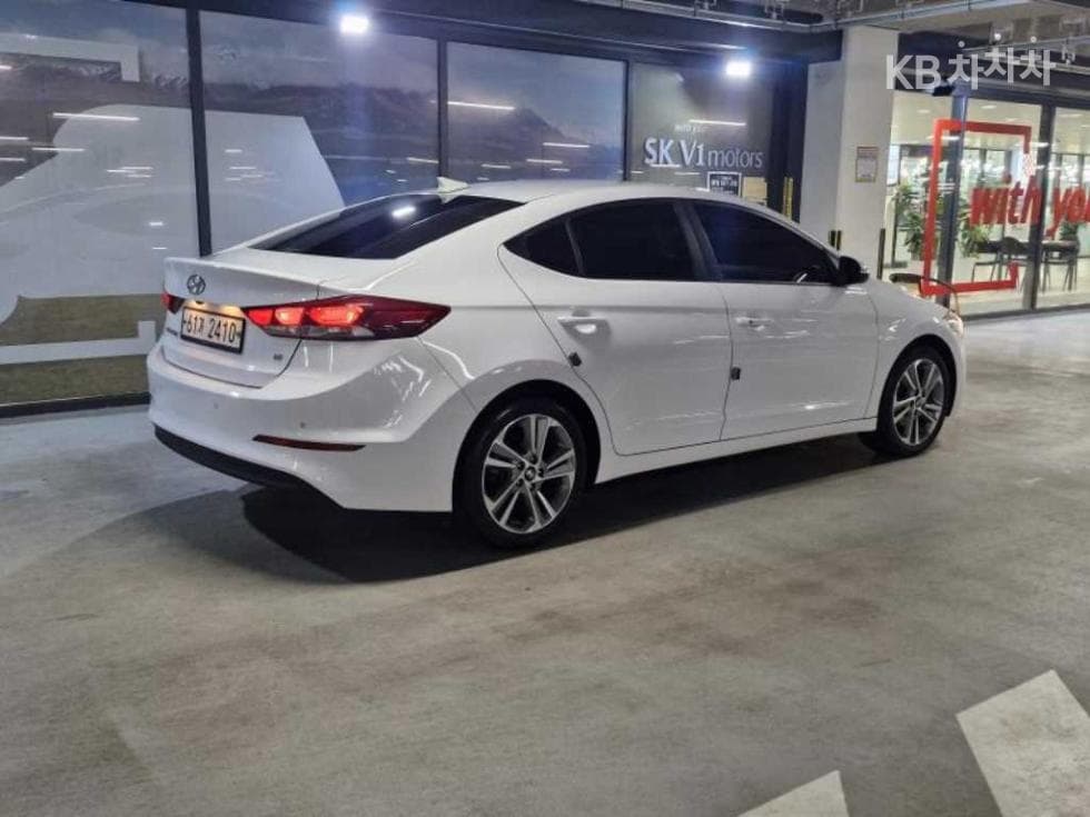 Хюндай Avante (Elantra)AD1.6 GDi Value Plus - 4