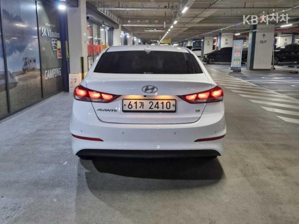 Хюндай Avante (Elantra)AD1.6 GDi Value Plus - 5
