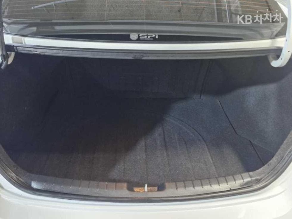 Хюндай Avante (Elantra)AD1.6 GDi Value Plus - 18
