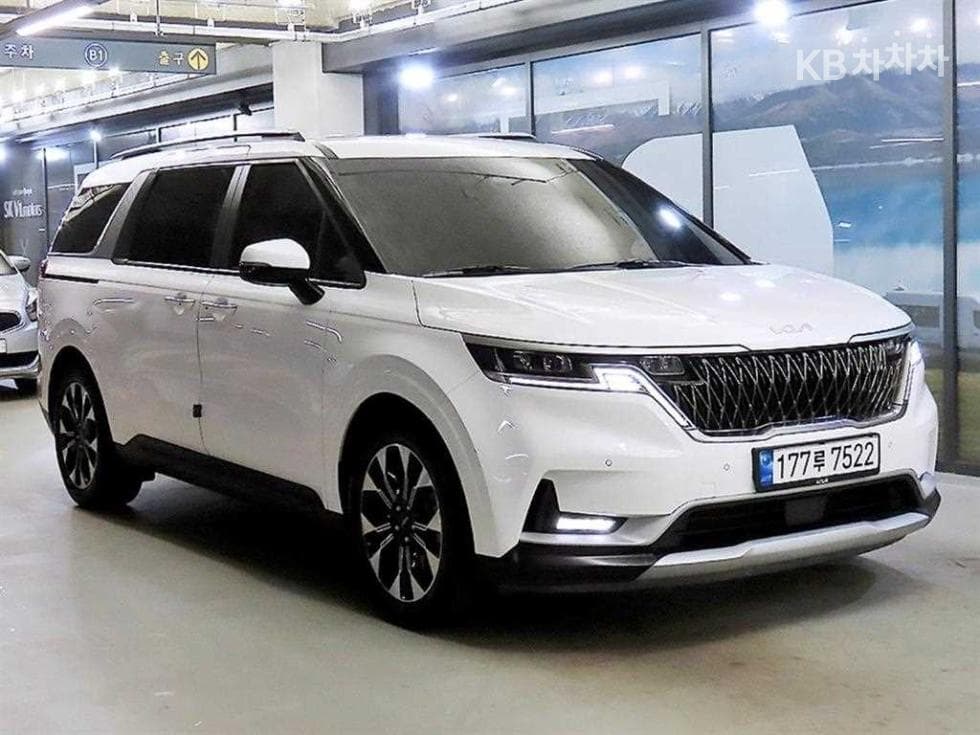 Киа Канивал 4-то поколение D2.2 9-местен Престиж - Image 1