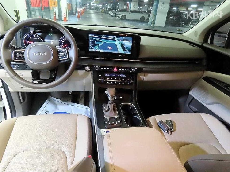 Kia Carnival 4th generationD2.2 9-seater Prestige - 10