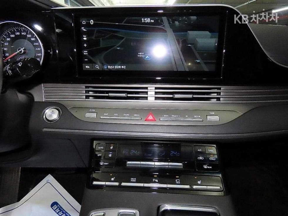 Hyundai The New (facelift) Grandeur (Azera)2.5 Premium 초이스 - 11
