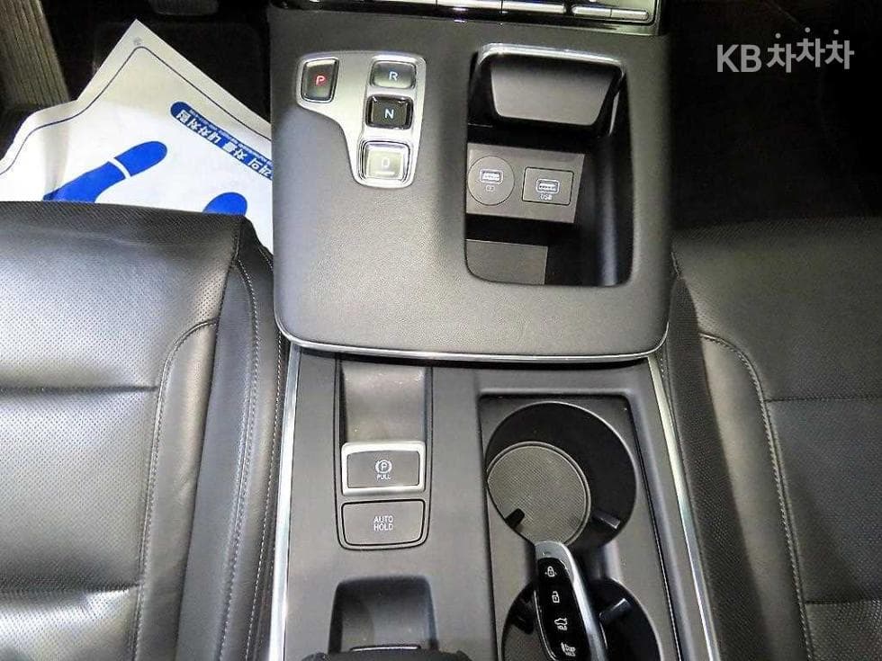 Hyundai The New (facelift) Grandeur (Azera)2.5 Premium 초이스 - 12