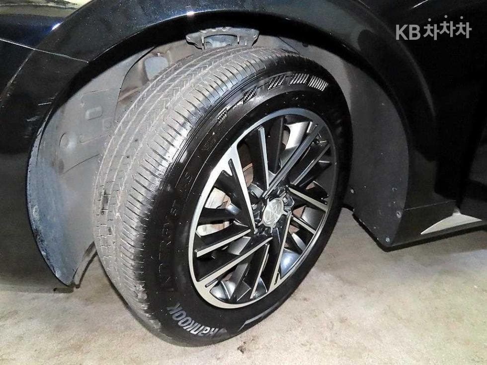 Hyundai The New (facelift) Grandeur (Azera)2.5 Premium 초이스 - 20
