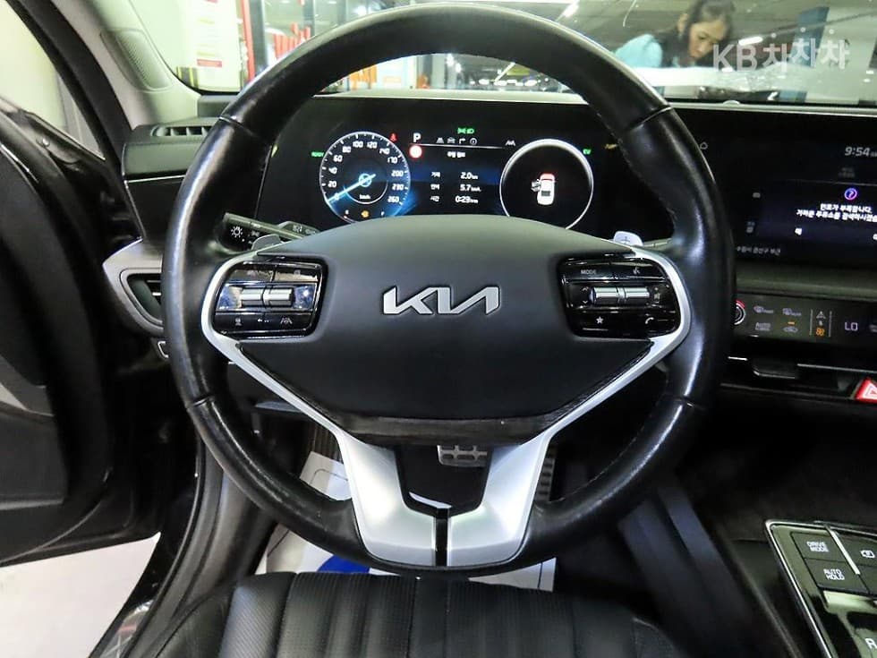 Kia K8 Hybrid1.6 Turbo Signature - 8
