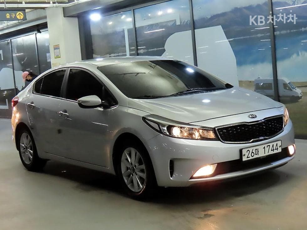Киа The New (фейслифт) K3 1.6 Бензин Тренди Стандартен - Image 1