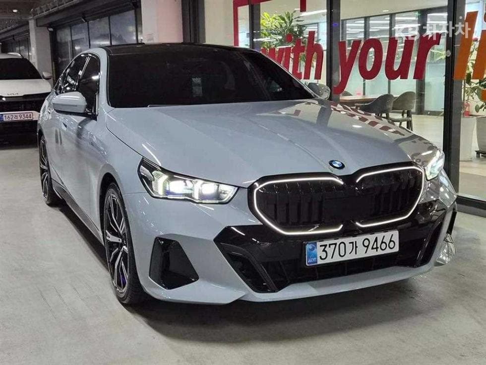 BMW Нов5 Серия(G60) 530i xDrive M Sport - Image 1