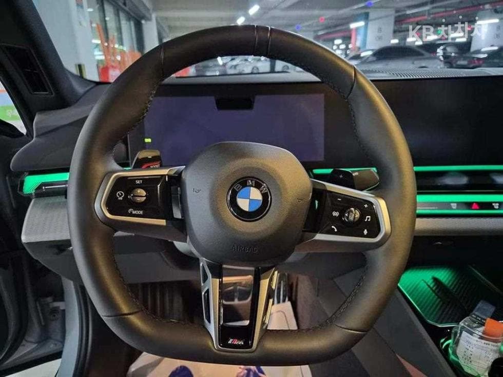 BMW New5 Series(G60)530i xDrive M Sport - 8