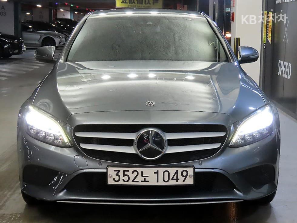 Mercedes-Benz The New (фейслифт) C-КласC200 W205 - 2