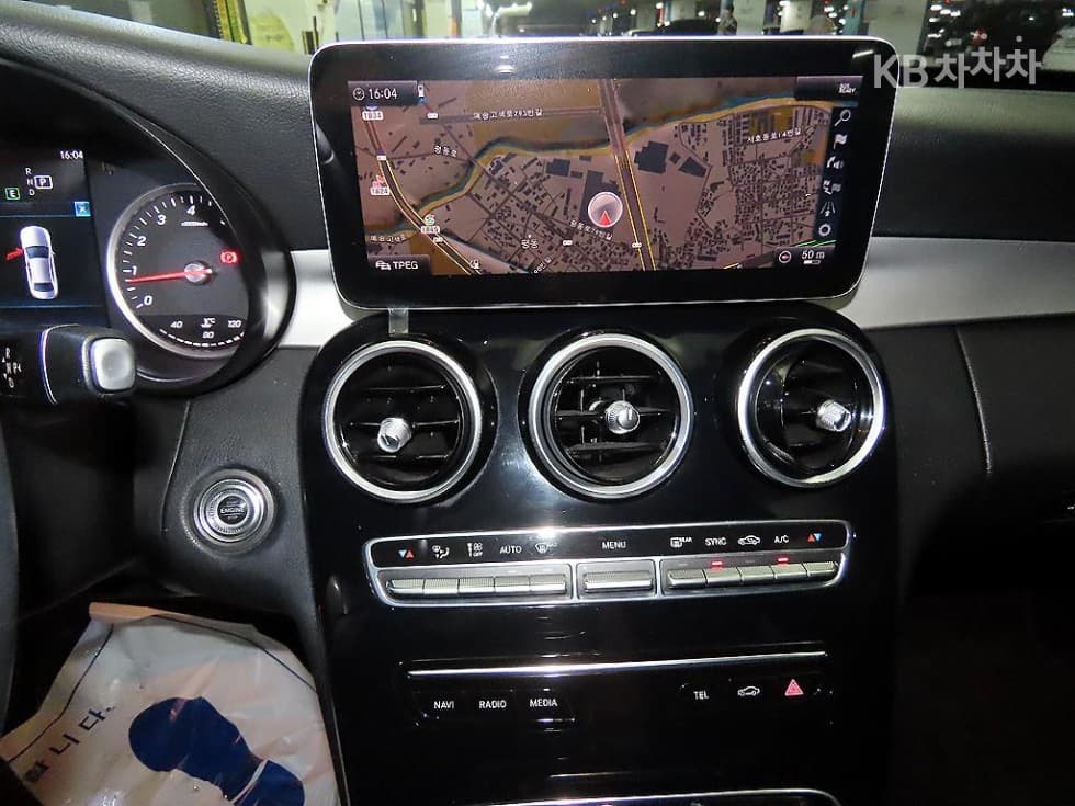 Mercedes-Benz The New (фейслифт) C-КласC200 W205 - 11