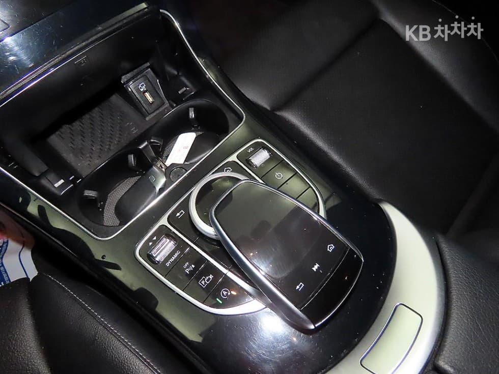 Mercedes-Benz The New (фейслифт) C-КласC200 W205 - 13