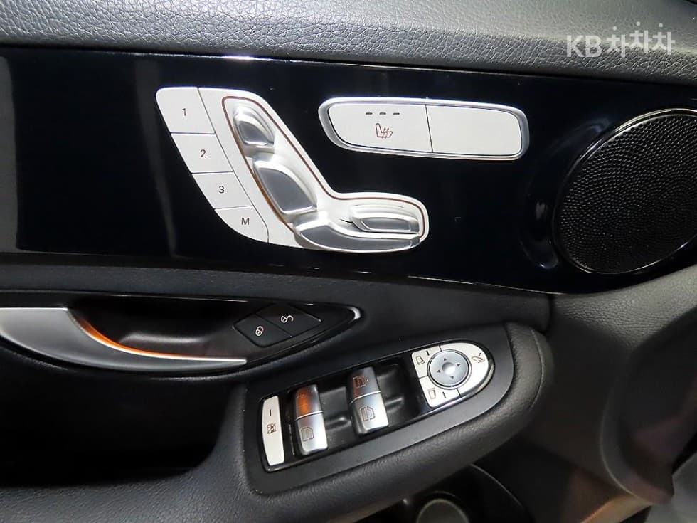 Mercedes-Benz The New (фейслифт) C-КласC200 W205 - 14