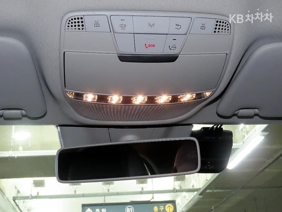 Mercedes-Benz The New (фейслифт) C-КласC200 W205 - 17