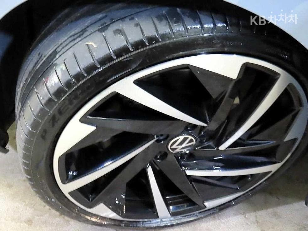 Volkswagen Arteon2.0 Турбо Дизел Инжекция 4x4 Prestige - 20
