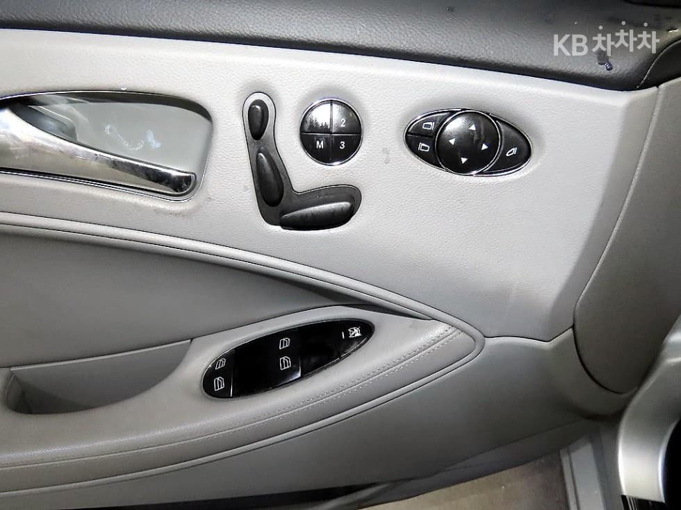 Mercedes-Benz CLS클래스(W219)CLS350 W219 - 13